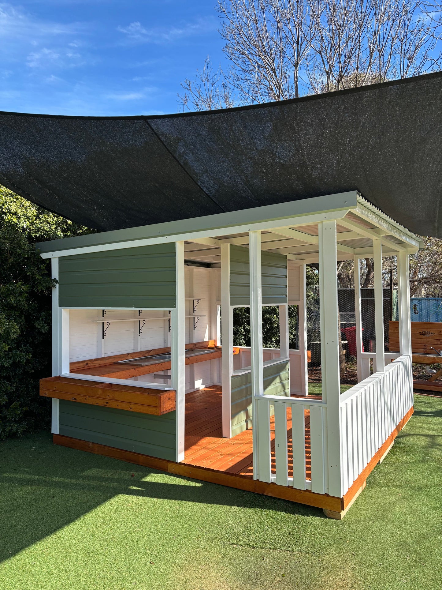 The Yarrawong with built-in Kitchen PAINTED