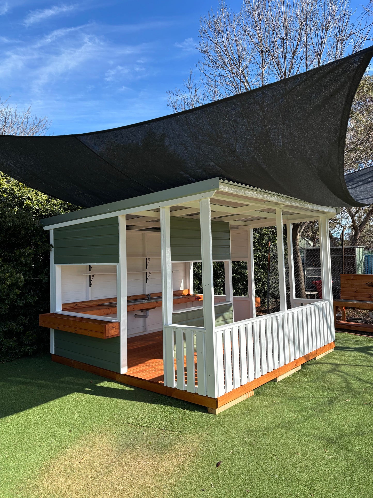 The Yarrawong with built-in Kitchen PAINTED