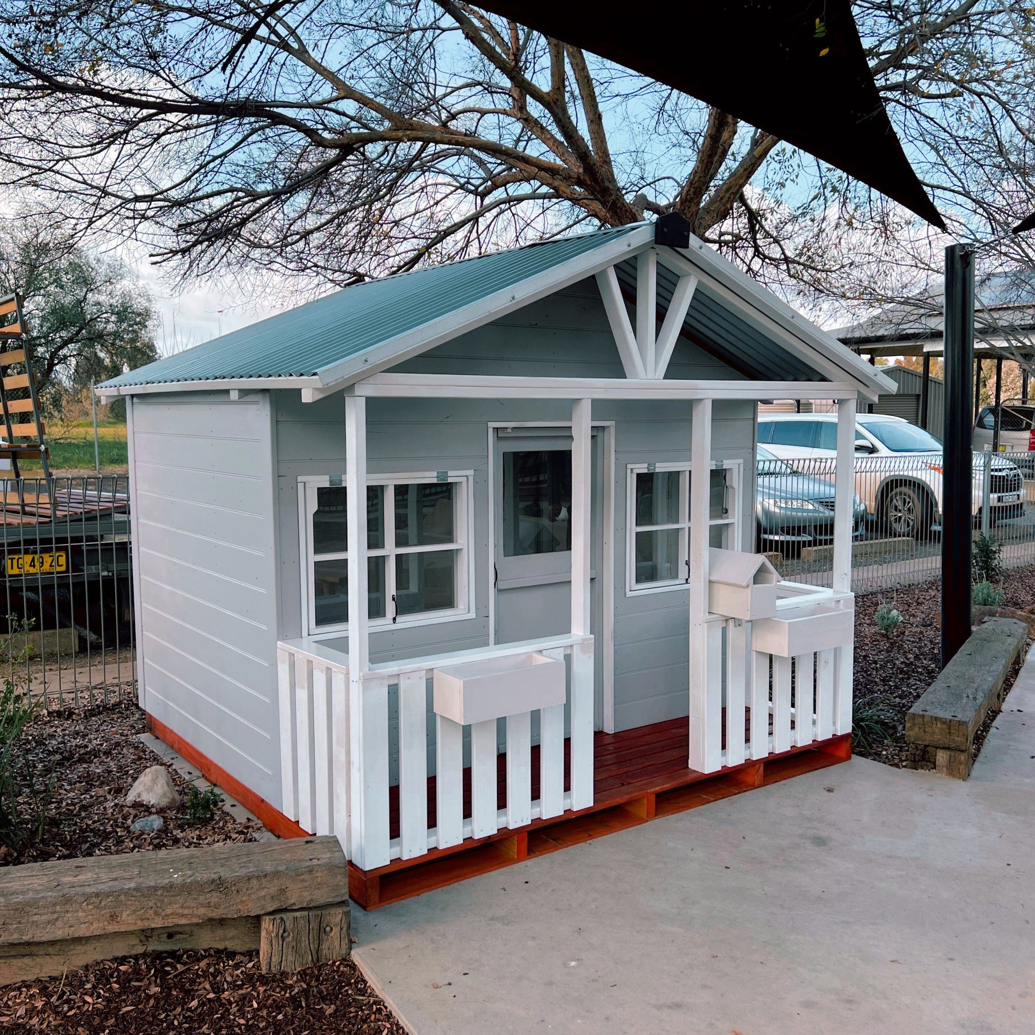 The King Size Beach Hut