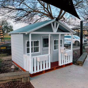 The King Size Beach Hut