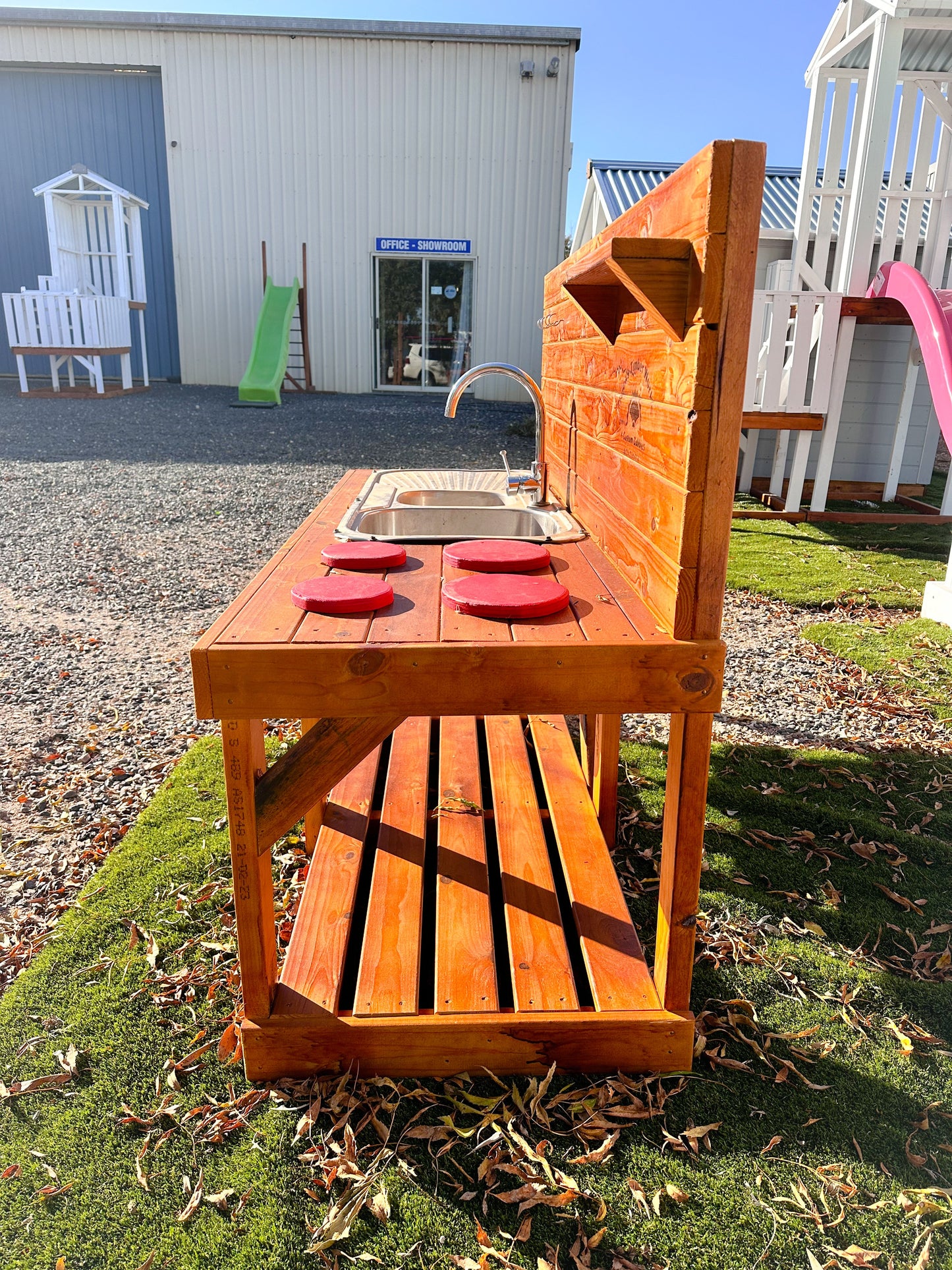 Mud Kitchen Deluxe