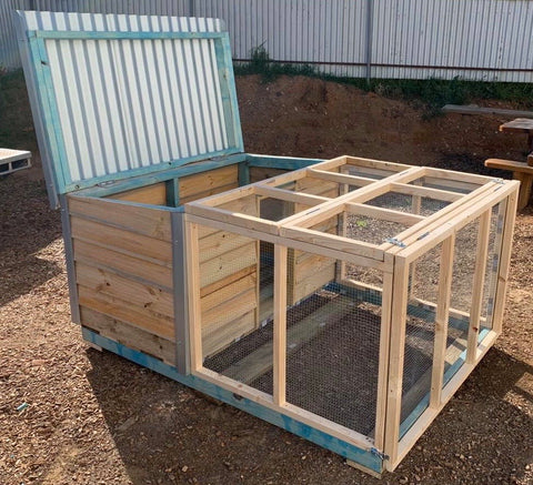 Premium Pet Hutch