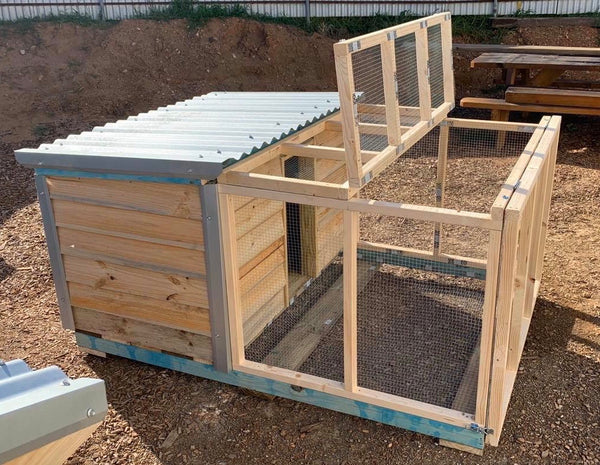 Premium Pet Hutch