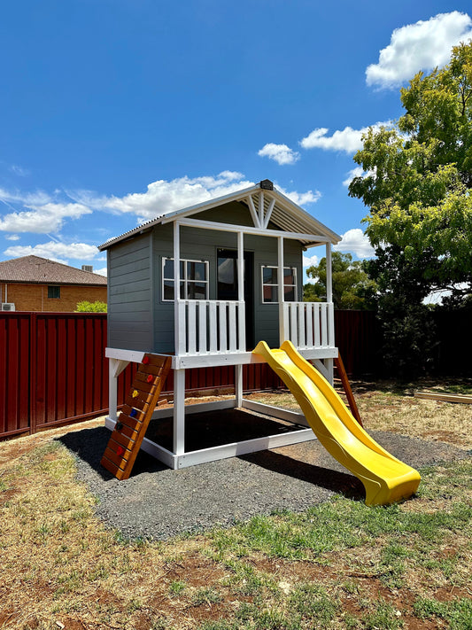 The King Size Beach Hut-Elevated