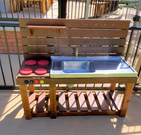 Mud Kitchen Deluxe